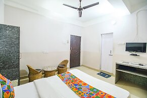 Fabexpress Sai Villa