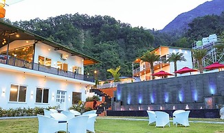 Fabhotel Prime The Aravali Resort