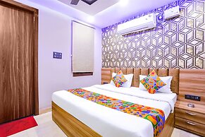 Fabhotel The Palacio