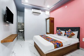 Fabhotel Carnival I