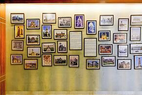 Fabhotel Arastu Plaza