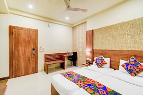 Fabhotel Arastu Plaza