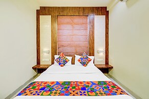 Fabhotel Arastu Plaza