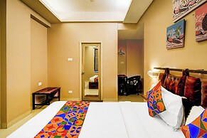 Fabhotel Arastu Plaza