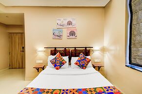 Fabhotel Arastu Plaza