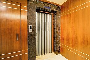 Fabhotel Arastu Plaza