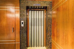Fabhotel Arastu Plaza