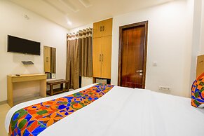 Fabhotel Silver Crown I