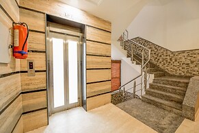 Fabhotel Silver Crown I