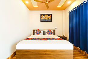Fabhotel Roadside Inn