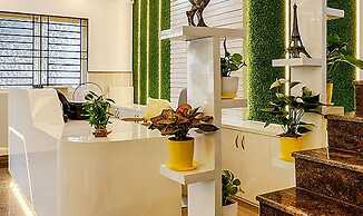 Fabhotel Marella Suites