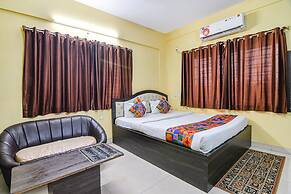 Fabhotel Eco Inn