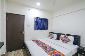 Fabhotel Leo