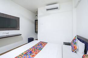 Fabhotel Leo