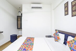 Fabhotel Leo
