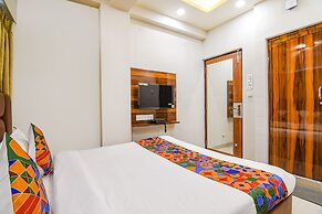 Fabhotel The Luxurie International