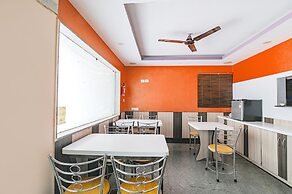 Fabhotel Vrj Residency