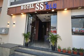 Fabhotel Ss Blue