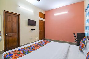 Fabhotel Vicky