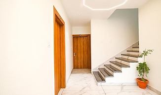 FabHotel Shree Nakoda Paradise