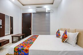 FabHotel JP Villa