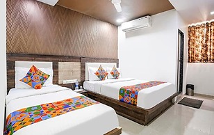 Fabhotel Royal City