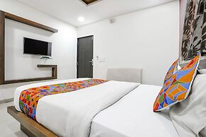Fabhotel Royal City