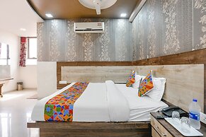 Fabhotel Royal City