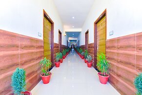 Fabhotel V Five