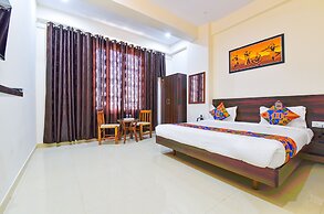 Fabhotel V Five