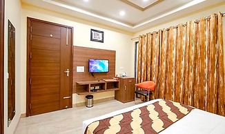 Fabhotel Indian