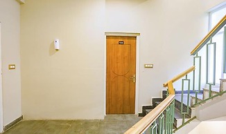 Fabhotel Outhills