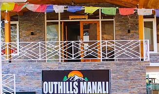 Fabhotel Outhills
