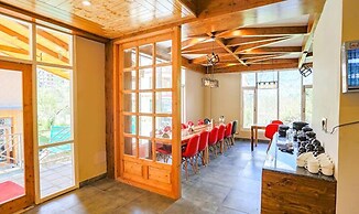 Fabhotel Outhills
