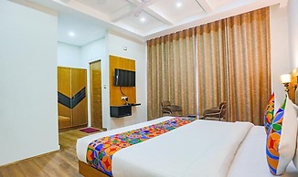 Fabhotel Outhills