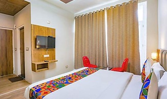 Fabhotel Outhills