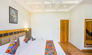 Fabhotel Outhills