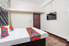 FabHotel Pavithraa Edition
