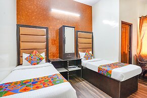 FabHotel Pavithraa Edition