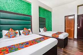 FabHotel Pavithraa Edition
