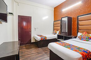 FabHotel Pavithraa Edition