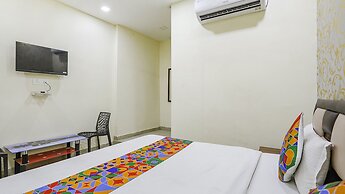 Fabhotel Royal Inn Ii
