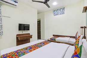 Fabhotel Naresh Palace