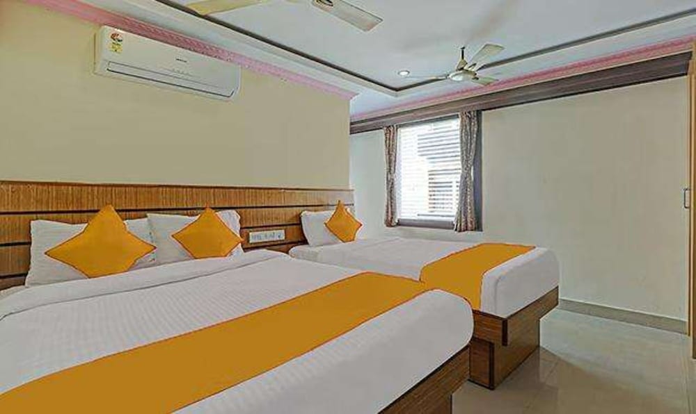 Fabexpress Sakthi Inn