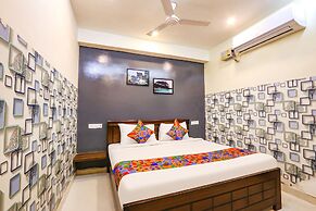 FabHotel Starhood
