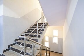 FabHotel Starhood
