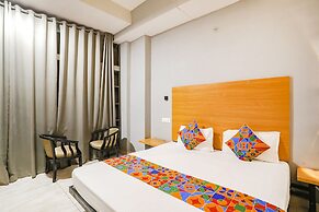 Fabhotel The Bell