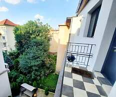 Apartment in Historic Building - Sleeps 4