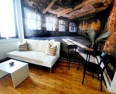 Apartment in Historic Building - Sleeps 4