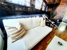 Apartment in Historic Building - Sleeps 4